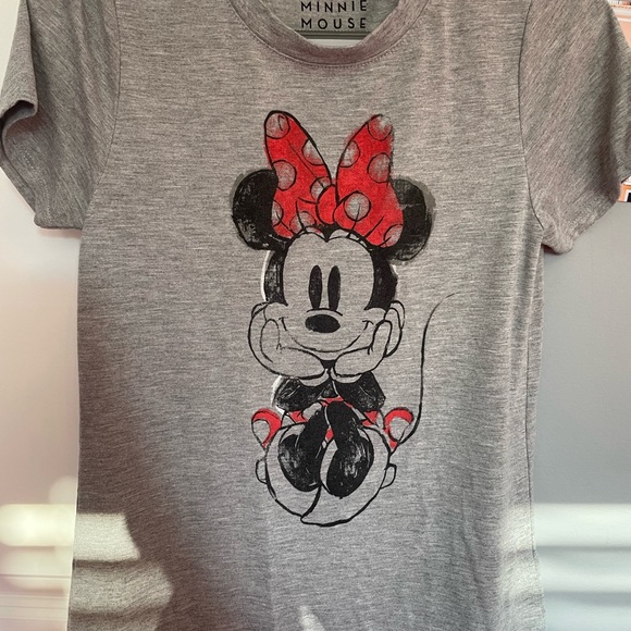 gray minnie mouse tee shirt; disney size small; in great condition - Picture 1 of 3